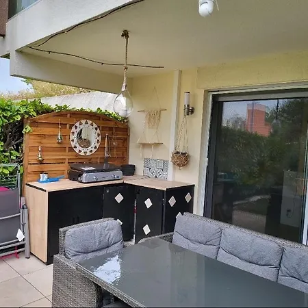Cannes Rez De Jardin Avec Piscine Bord De Mer * Mandelieu-la-Napoule
